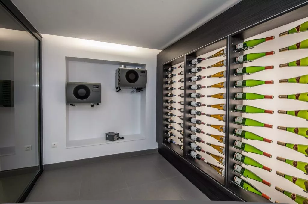 Climatiseurs de cave à vin et meubles de rangement en acier Frontenac